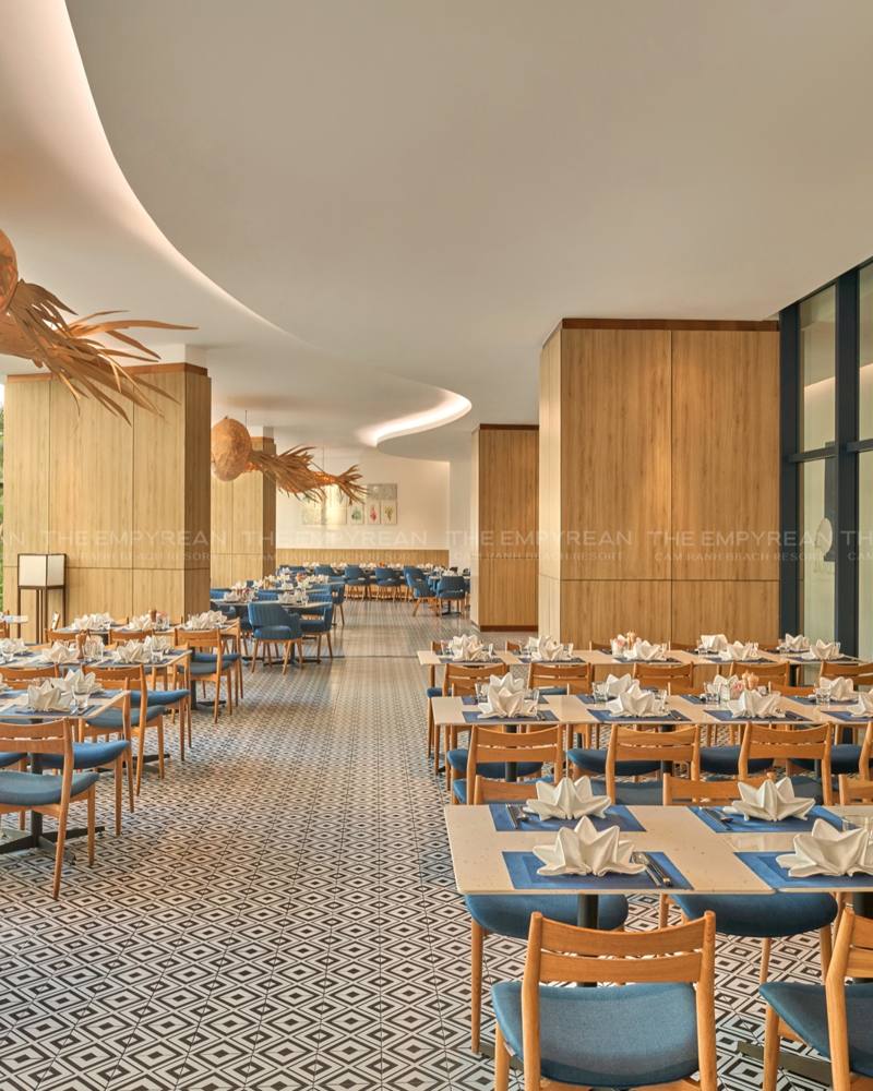 Coral Restaurant dining room
