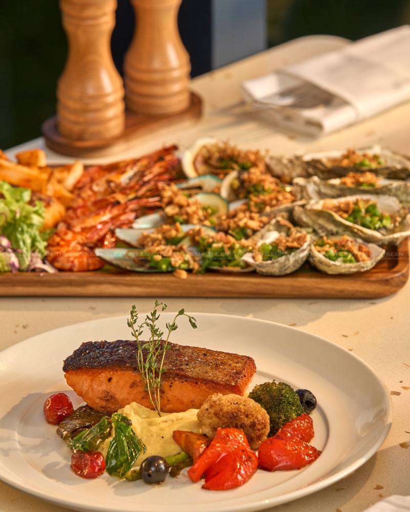 Seafood and grilled fish dishes